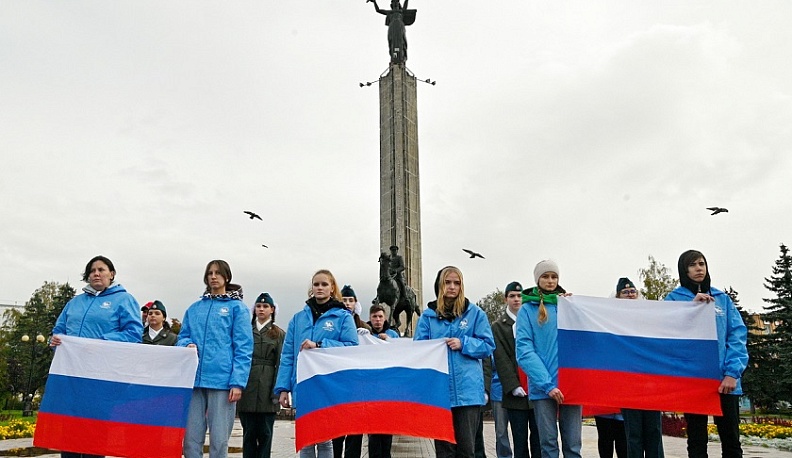 Калужане провели митинг в поддержку СВО