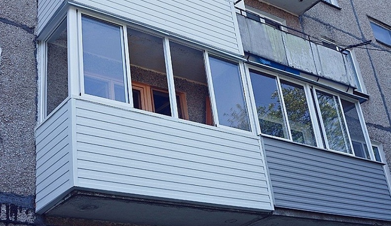 Калужанина, сбросившего знакомого с балкона, осудят 