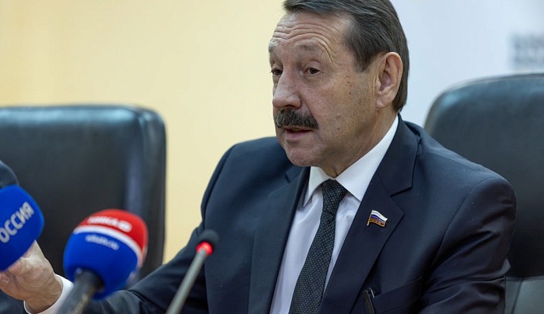 Заносим  год в актив  и работаем дальше