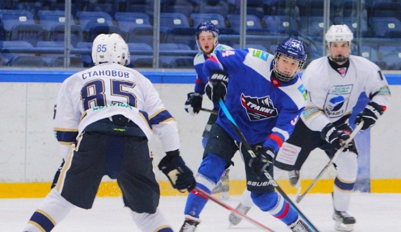 Две победы подряд одержали хоккеисты клуба «Калуга» в Первенстве НМХЛ