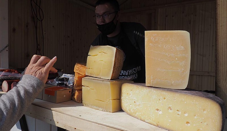 Акция «Вкусный сентябрь» в Калуге продолжилась шестым сырным фестивалем