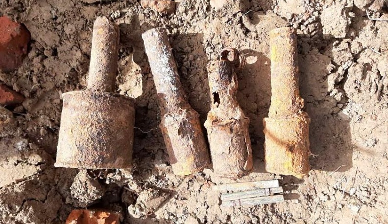 Калужские спасатели обезвредили 11 взрывоопасных предметов