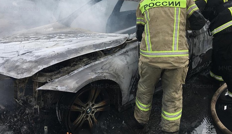 В Обнинске загорелся автомобиль