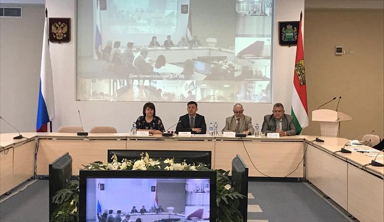 В Калуге прошел педсовет руководителей образовательных учреждений в сфере культуры и искусства