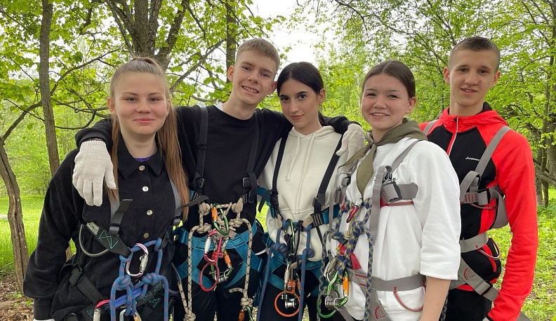 В Дзержинском районе прошел школьный слет туристов-краеведов