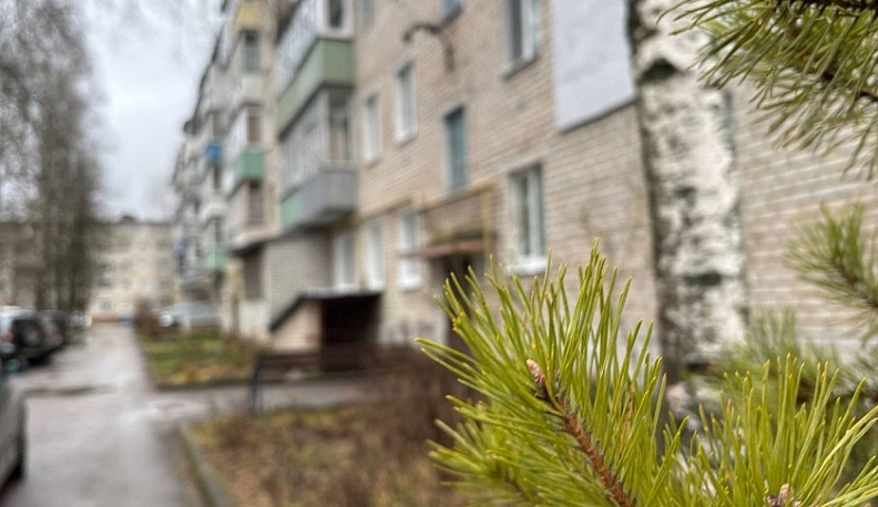 В Людиновском округе завершено благоустройство придомовых территорий