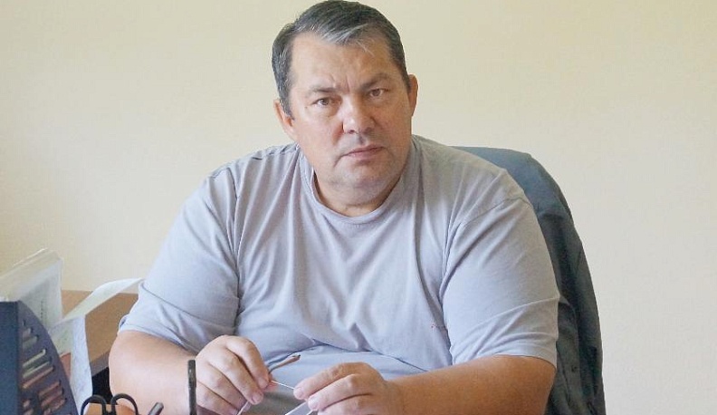 Руководитель-профессионал