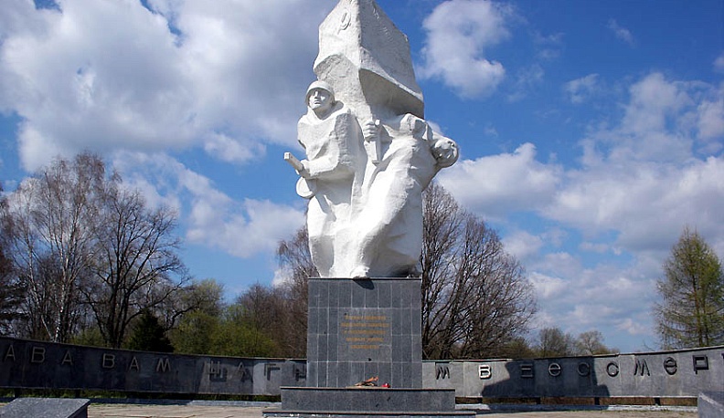 Москва может помочь области в восстановлении воинских мемориалов