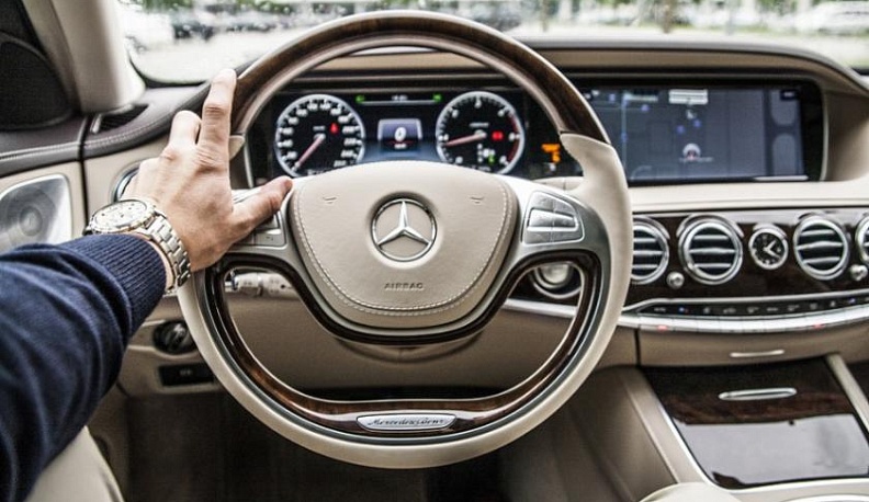 Водителя, который не довез сбитого подростка в больницу, объявили в розыск