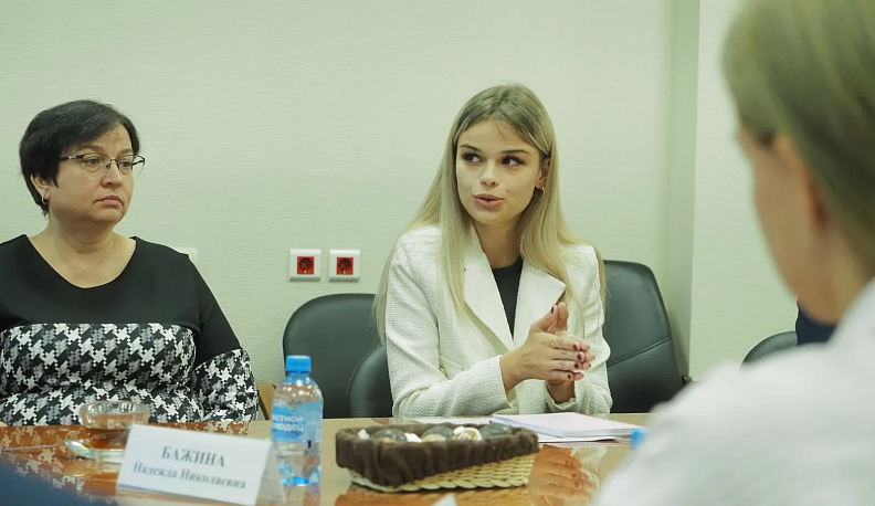 В 2025-м году в школы Калужской области по программе «Земский учитель» пришли шесть специалистов