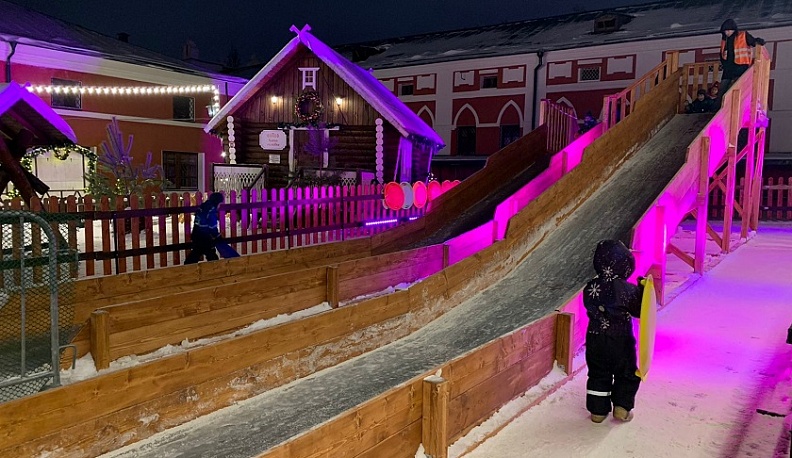 Калужане съели 4 900 хот-догов на ярмарке «Рождество на Старом Торге»