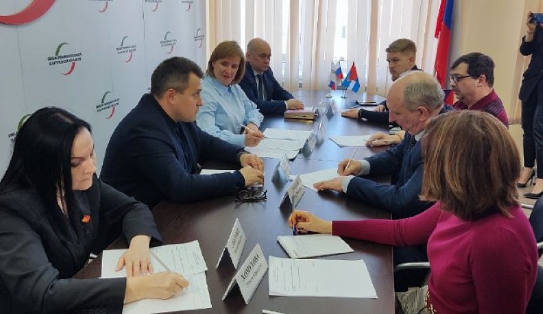 В Общественной палате Калужской области обсудили доклад Ассоциации «Независимый общественный мониторинг» 