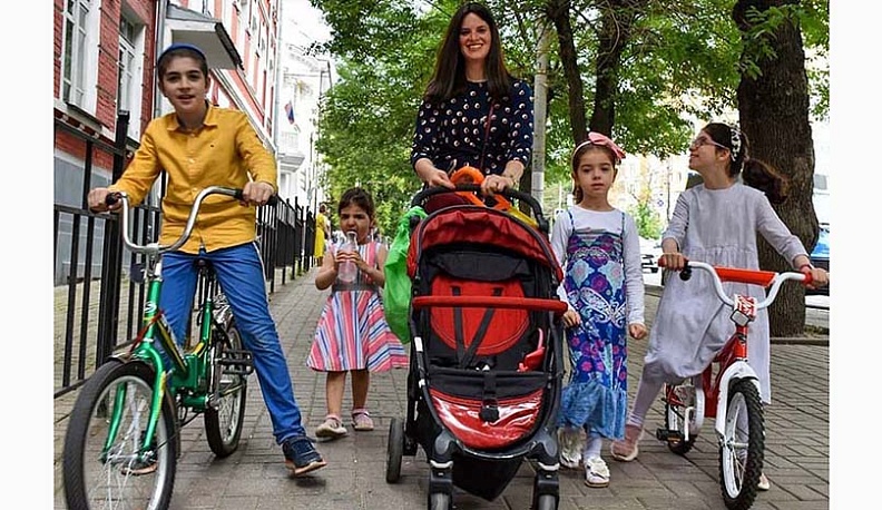 Учить своим примером