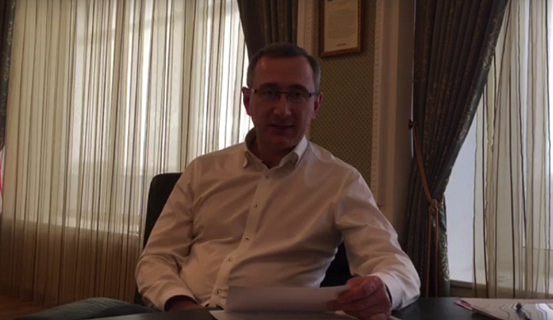 Владислав Шапша продолжает отвечать на вопросы пользователей соцсетей