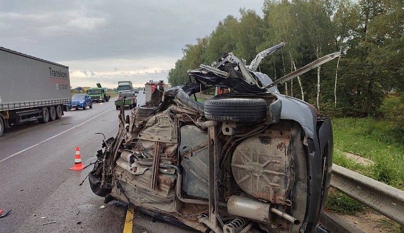 В Боровском районе при столкновении КАМАЗа и Форда погиб человек