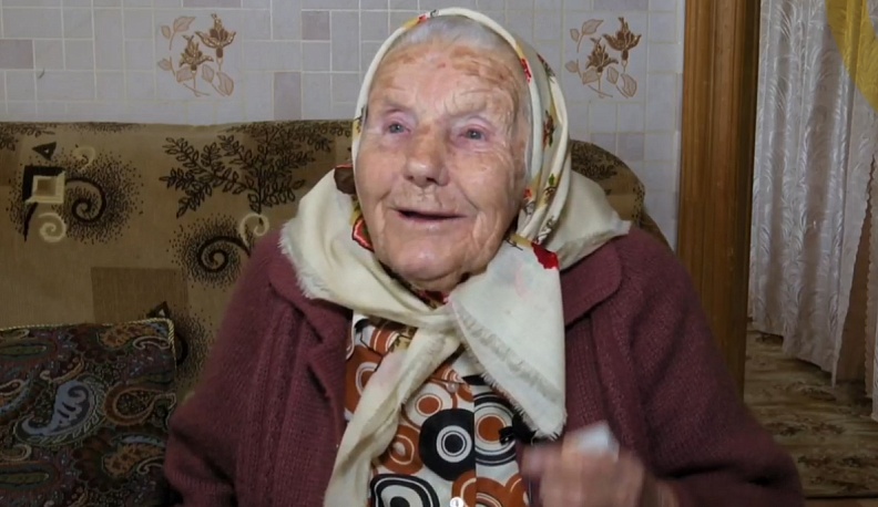 Губернатор Калужской области Владислав Шапша поздравил со 100-летием жительницу Медынского района