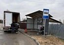 По просьбе жителя в Боровском округе починили остановку
