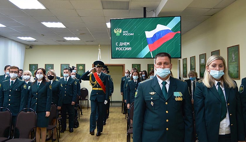 Калужские таможенники отметили День России