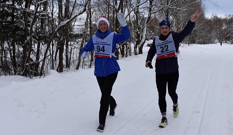 В Жуковском районе в третий раз прошел забег на Рождество