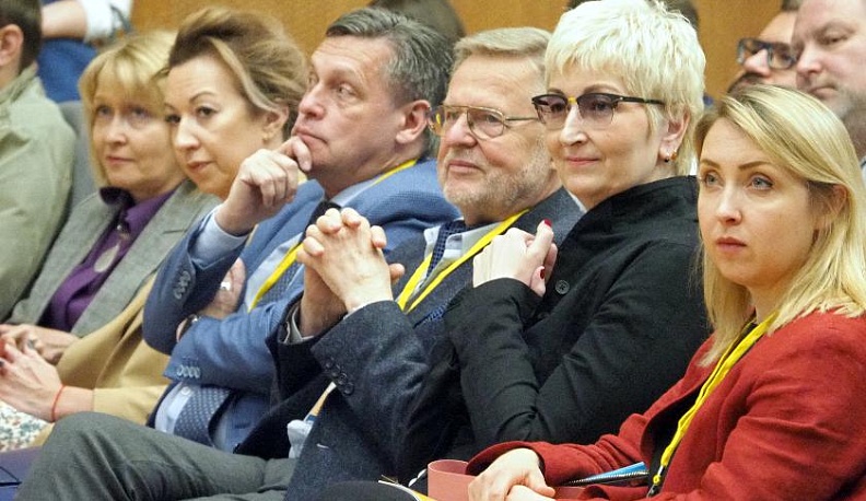 В Калуге показали героев