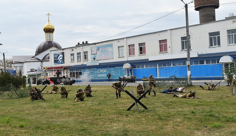 В Кирове состоялись мероприятия в честь 80-летия освобождения района