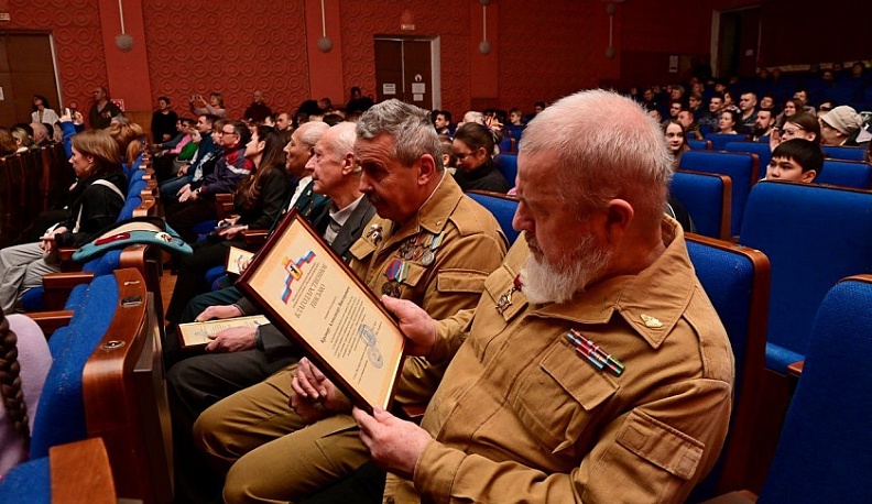 В Малоярославце торжественно открыли Год защитника Отечества