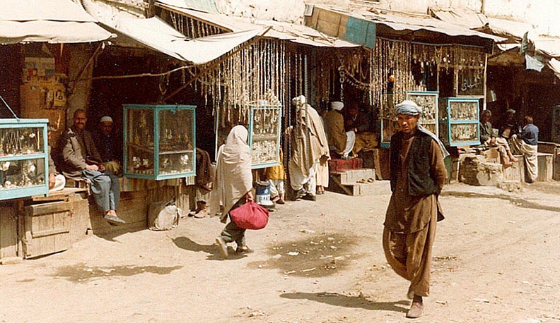 Кабульские улицы разбитых фонарей