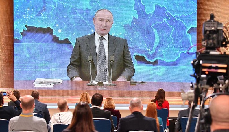 Президент Владимир Путин сказал, что не поддерживает обязательную вакцинацию