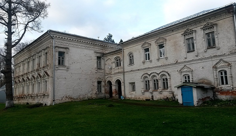 Красный амбар господ Барятинских