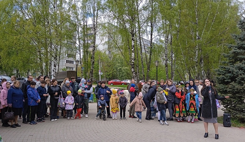 В преддверии 78-й годовщины Победы в калужском микрорайоне «Кубяка» состоялся праздничный концерт