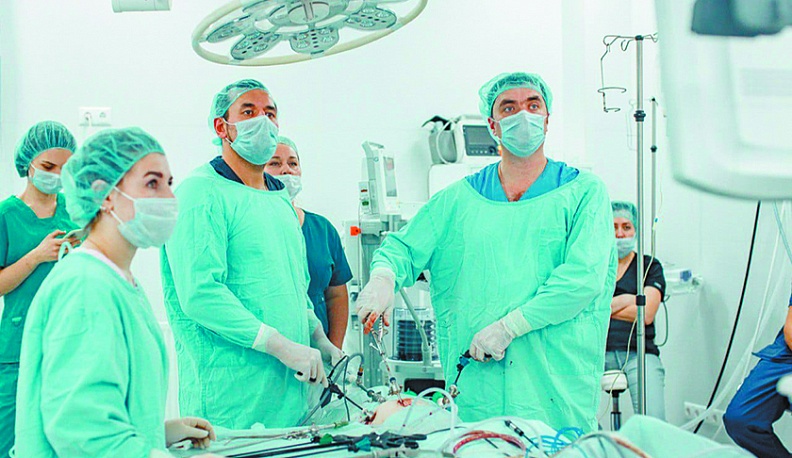 На уникальной органосохраняющей операции.