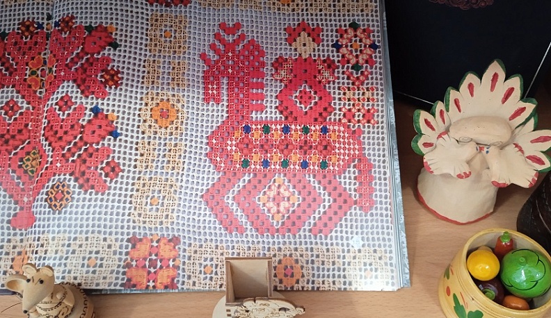 Калужская научная библиотека имени В.Г. Белинского знакомит с народными промыслами