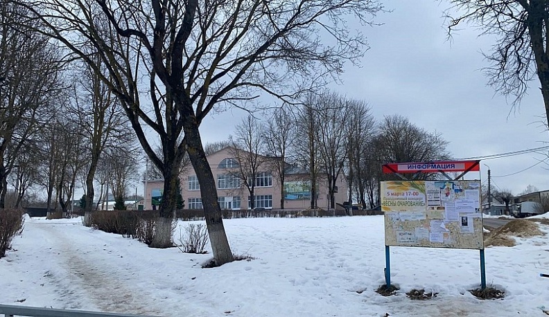 Территорию перед Домом культуры благоустроят в Дзержинском районе