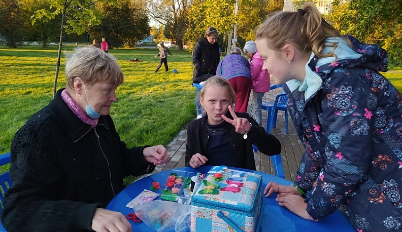 В День микрорайона «Тайфун» в Калуге открыли реконструированный сквер
