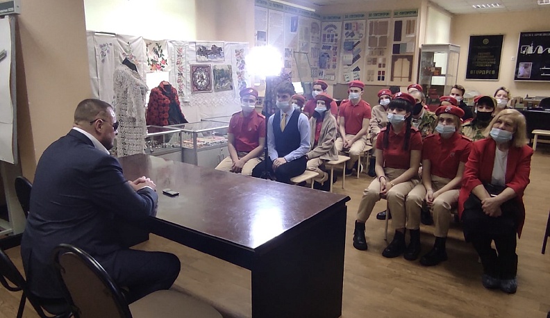 Калужские Юнармейцы встретились с ветераном войны на Северном Кавказе