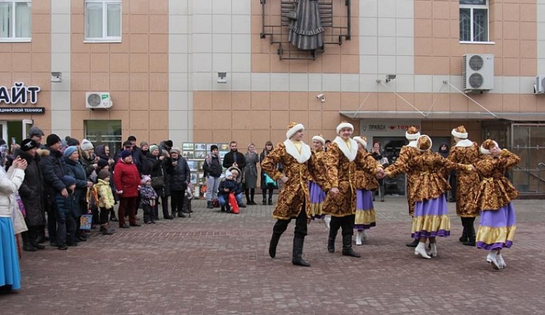В Калуге проходит Масленичный фестиваль