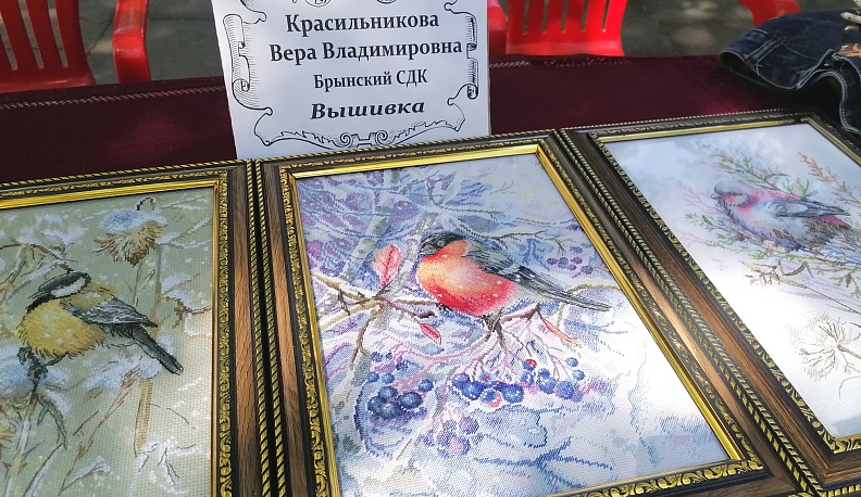 В Думиничах прошёл районный фестиваль «В семье большой, в семье единой»