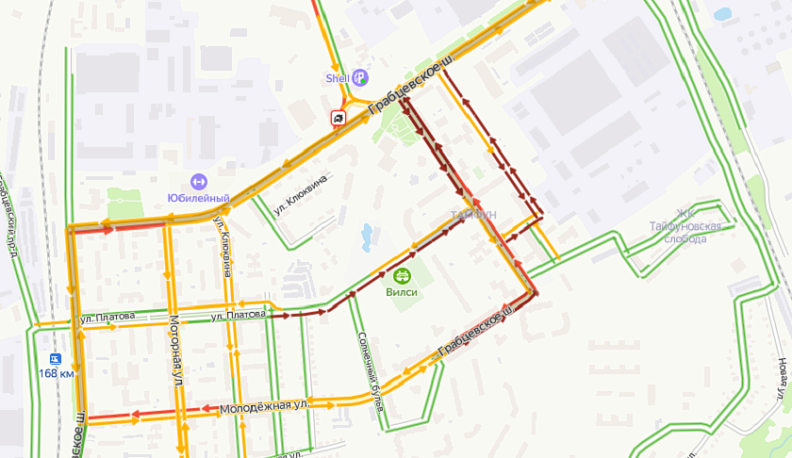 В центре Калуги две аварии заблокировали движение 