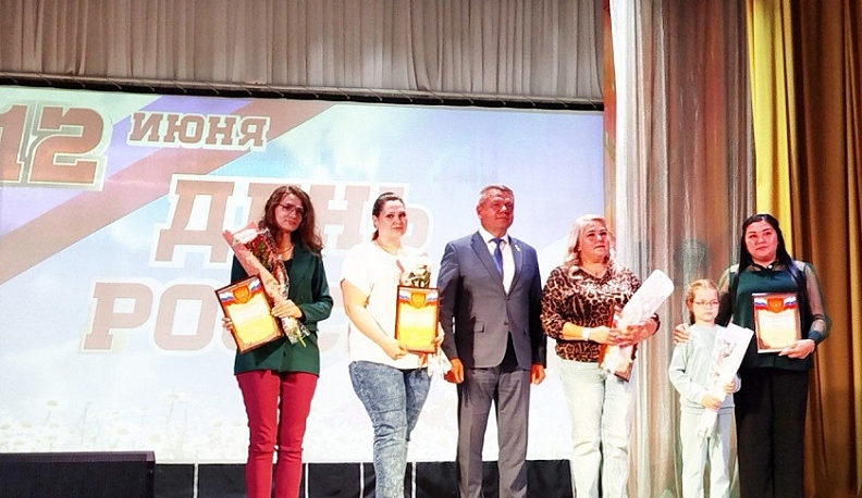 Мосальчан поздравили с Днем России