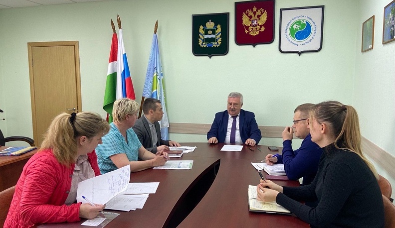 Министр природных ресурсов и экологии Калужской области провёл личный приём граждан