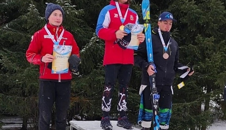 Второе место на первенстве ЦФО по горнолыжному спорту занял калужанин