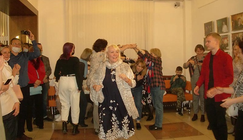 В Калуге играли на волынках и учили шотландским танцам