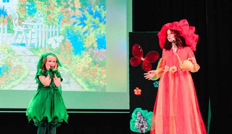 В Людинове состоялась премьера  спектакля «Снежная Королева»  