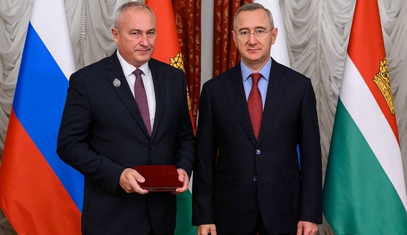 Звание заслуженного работника РФ присвоено министру спорта Калужской области