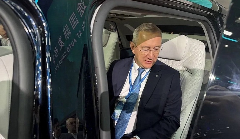 Калужская делегация приняла участие в Пекинском международном автосалоне