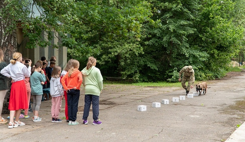 В Калуге организовали спортпраздник для детей из Белгородской области