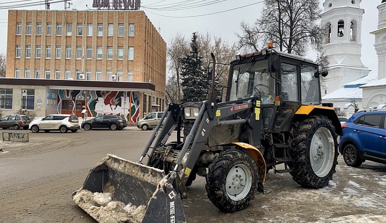 В Калуге в воскресенье снег убирают с шести улиц