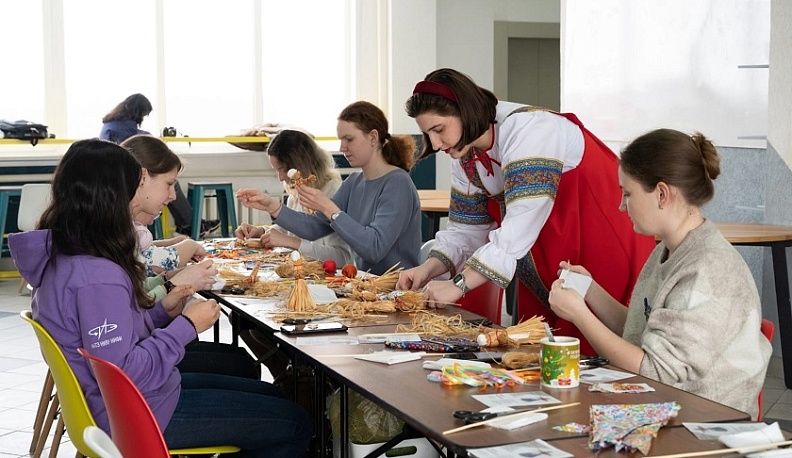 В обнинском ИАТЭ прошли масленичные гуляния