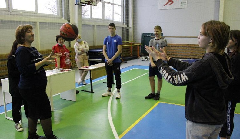 Вместе всё преодолеем