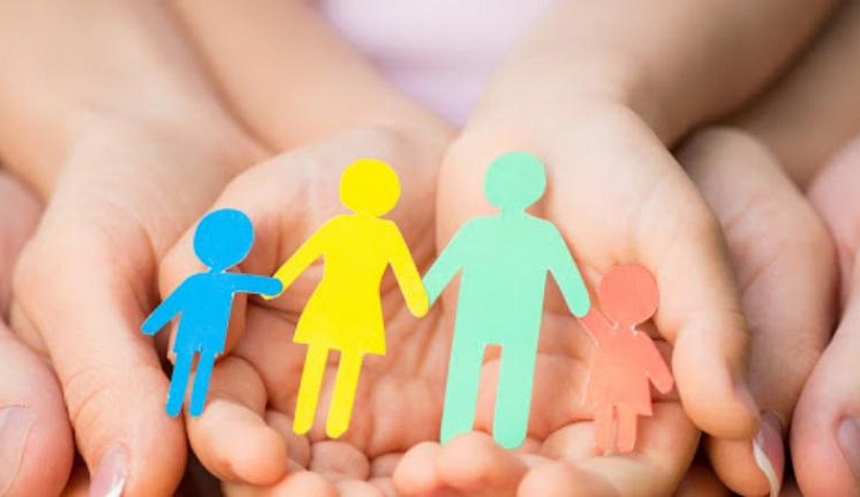 В области продолжаются выплаты семьям с детьми.